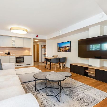 Gustav Apartments - City Center Comfort ตาร์ตู ภายนอก รูปภาพ